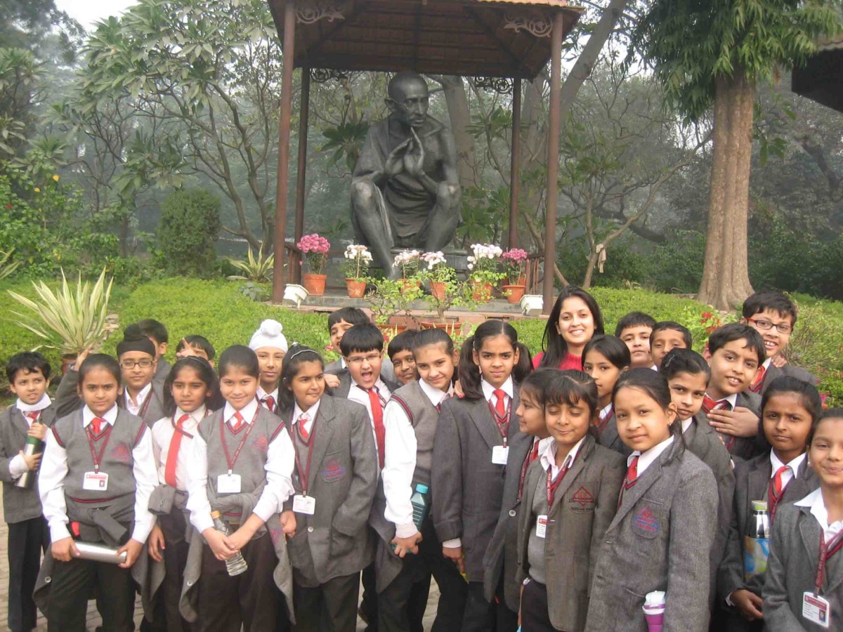 Heritage walk & picnic for the students of class IV at Rajghat &  30 January Marg, Delhi -NNB