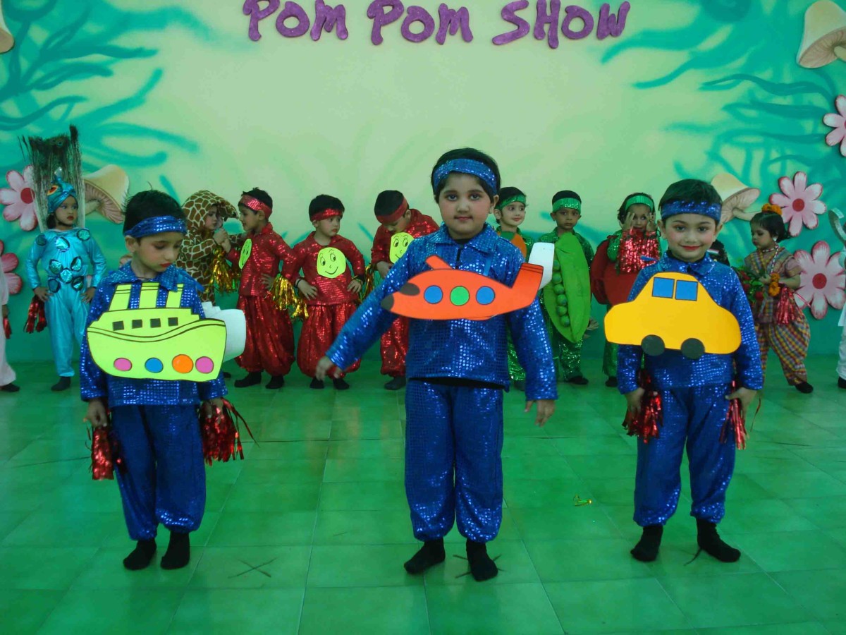 Pom Pom Show 2014 for Class PlayGroup – KNB